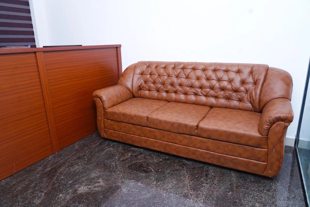 Thekkumpuram Residency Hotel Kondotty